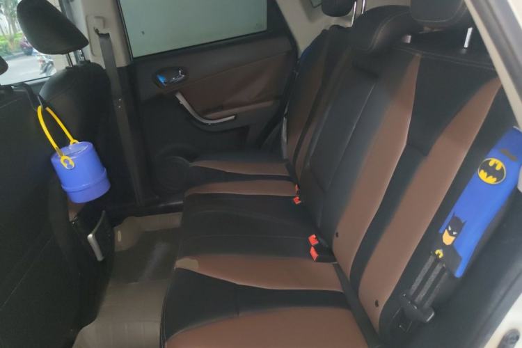 Used GAC Trumpchi GS5 Super 2016 2.0L Automatic Two-Wheel Drive Anniversary Edition Left Rear Seat