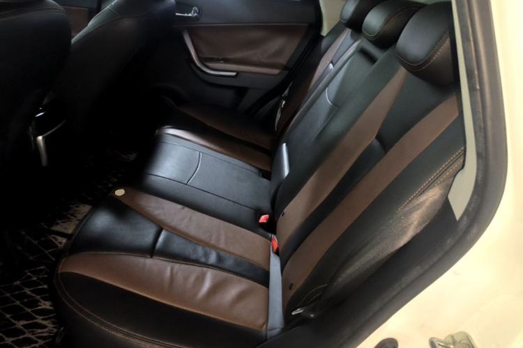 Used GAC Trumpchi GS5 Super 2016 2.0L Automatic Two-Wheel Drive Anniversary Edition Left Rear Seat