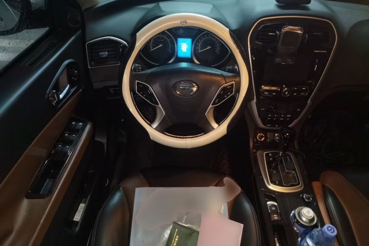 Used GAC Trumpchi GS5 Super 2016 1.8T Automatic All-Wheel-Drive Anniversary Edition Steering Wheel