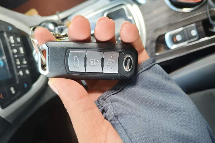 Used GAC Trumpchi GS5 Super 2016 2.0L Automatic Two-Wheel Drive Anniversary Edition Vehicle Key