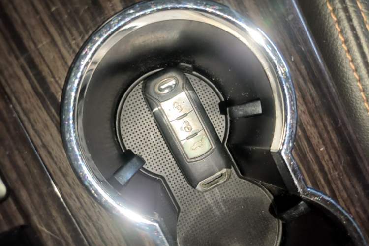 Used GAC Trumpchi GS5 Super 2016 2.0L Automatic Two-Wheel Drive Anniversary Edition Vehicle Key
