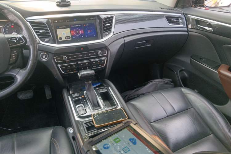 Used GAC Trumpchi GS7 2017 320T Two-Wheel-Drive Luxury Smart Connectivity Model Audio And AC Panel