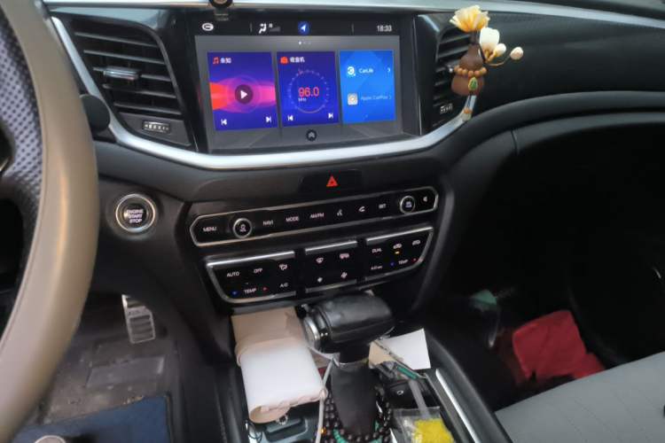 Used GAC Trumpchi GS7 2017 320T Two-Wheel-Drive Luxury Smart Connectivity Model Audio And AC Panel