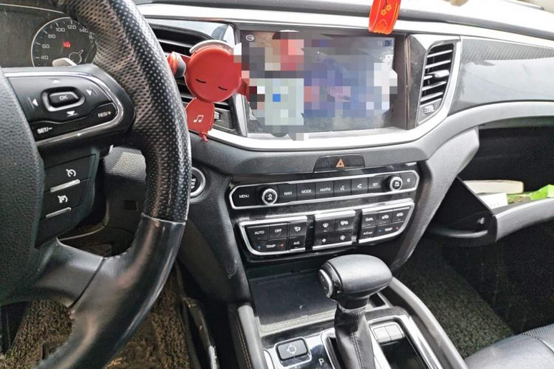 Used GAC Trumpchi GS7 2017 320T Two-Wheel-Drive Luxury Smart Connectivity Model Audio And AC Panel