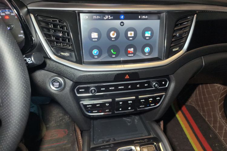 Used GAC Trumpchi GS7 2017 320T Two-Wheel-Drive Luxury Smart Connectivity Model Audio And AC Panel