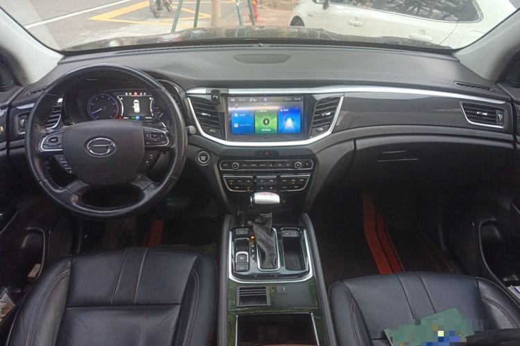 Used GAC Trumpchi GS7 2017 320T Two-Wheel-Drive Luxury Smart Connectivity Model Center Console
