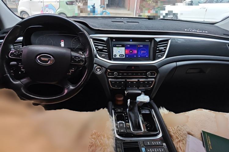 Used GAC Trumpchi GS7 2017 320T Two-Wheel-Drive Luxury Smart Connectivity Model Center Console