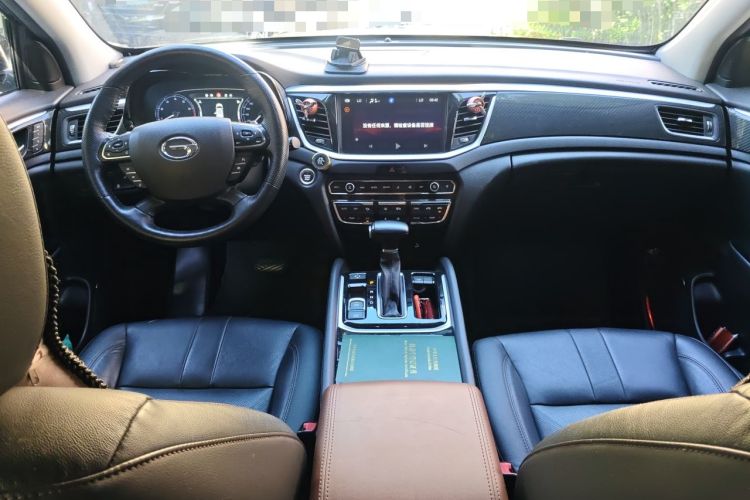 Used GAC Trumpchi GS7 2017 320T Two-Wheel-Drive Luxury Smart Connectivity Model Center Console