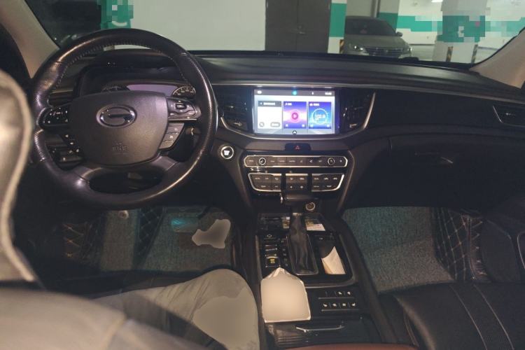 Used GAC Trumpchi GS7 2017 320T Two-Wheel-Drive Luxury Smart Connectivity Model Center Console