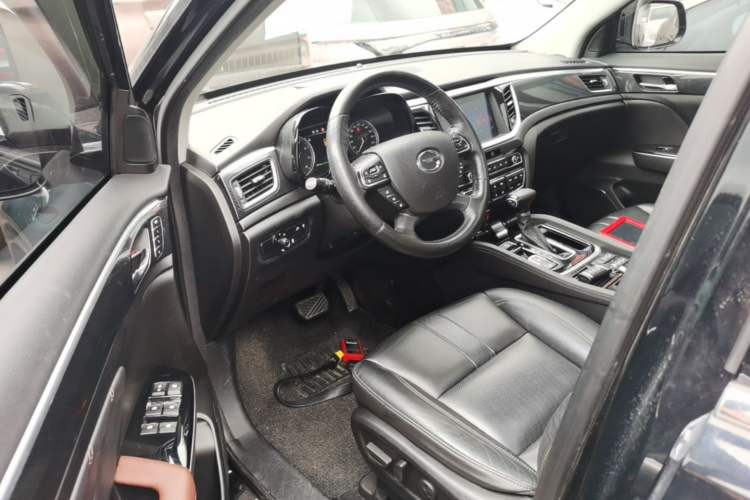 Used GAC Trumpchi GS7 2017 320T Two-Wheel-Drive Luxury Smart Connectivity Model Driver Seat