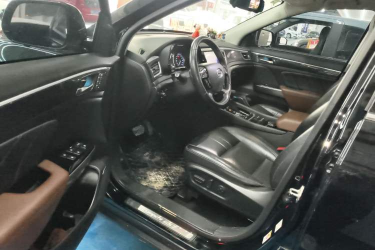 Used GAC Trumpchi GS7 2017 320T Two-Wheel-Drive Luxury Smart Connectivity Model Driver Seat