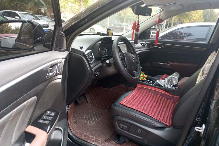 Used GAC Trumpchi GS7 2017 320T Two-Wheel-Drive Luxury Smart Connectivity Model Driver Seat