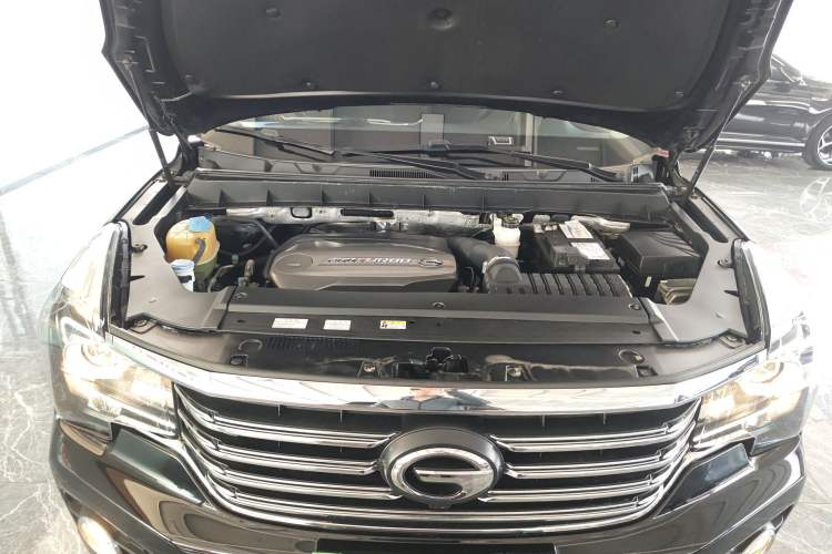 Used GAC Trumpchi GS7 2017 280T Two-Wheel Drive Luxury Model Engine Bay