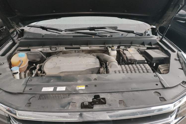 Used GAC Trumpchi GS7 2017 280T Two-Wheel Drive Luxury Model Engine Bay