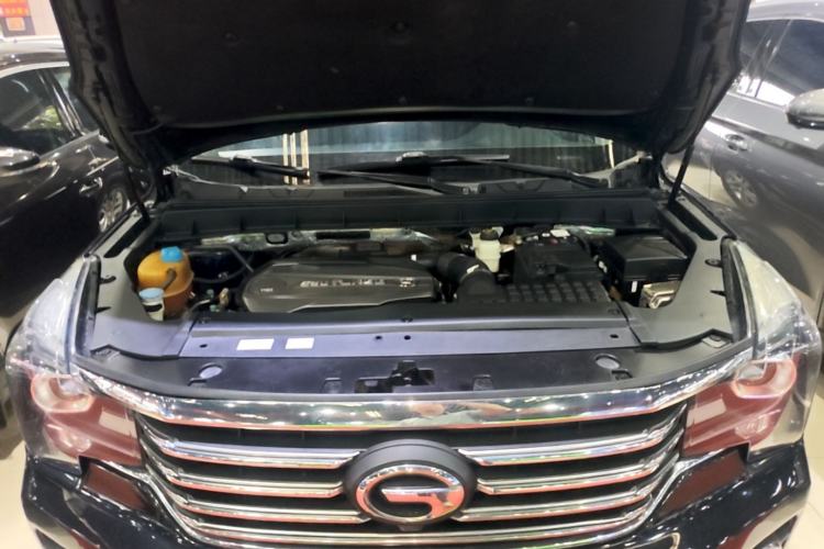 Used GAC Trumpchi GS7 2017 280T Two-Wheel Drive Luxury Model Engine Bay