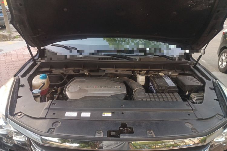 Used GAC Trumpchi GS7 2017 320T Two-Wheel-Drive Luxury Smart Connectivity Model Engine Bay