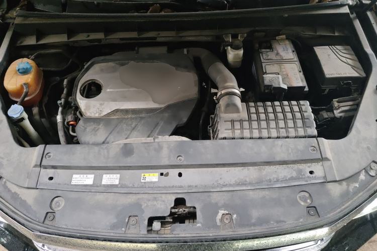 Used GAC Trumpchi GS7 2017 320T Two-Wheel-Drive Luxury Smart Connectivity Model Engine Bay