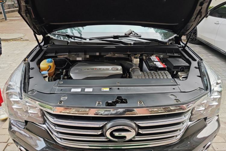 Used GAC Trumpchi GS7 2017 320T Two-Wheel-Drive Luxury Smart Connectivity Model Engine Bay