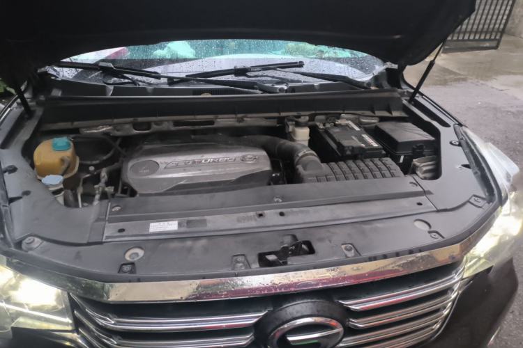 Used GAC Trumpchi GS7 2017 320T Two-Wheel-Drive Luxury Smart Connectivity Model Engine Bay