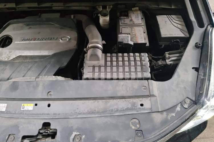 Used GAC Trumpchi GS7 2017 320T Two-Wheel-Drive Luxury Smart Connectivity Model Engine Bay Left
