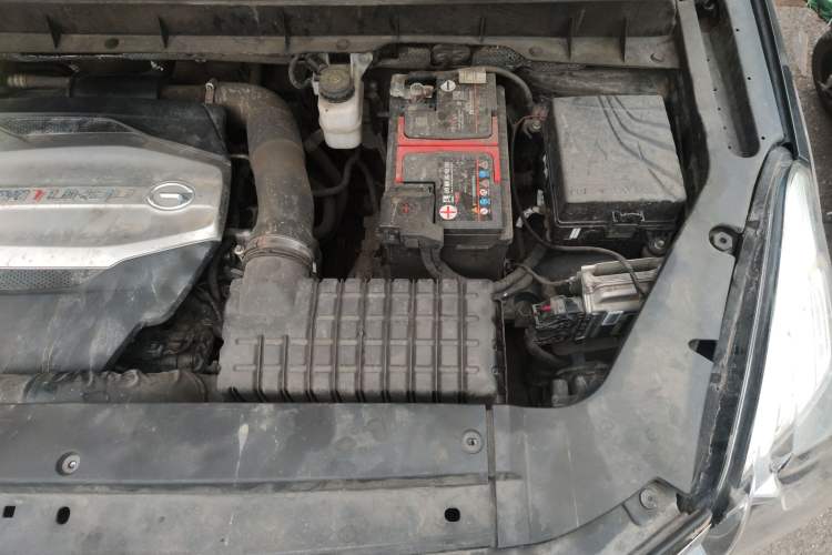 Used GAC Trumpchi GS7 2017 280T Two-Wheel Drive Luxury Model Engine Bay Left