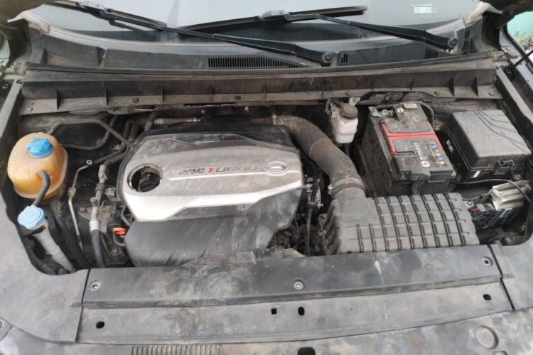 Used GAC Trumpchi GS7 2017 280T Two-Wheel Drive Luxury Model Engine Bay