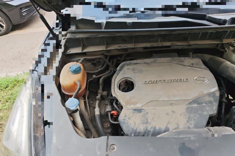 Used GAC Trumpchi GS7 2017 320T Two-Wheel-Drive Luxury Smart Connectivity Model Engine Bay Right