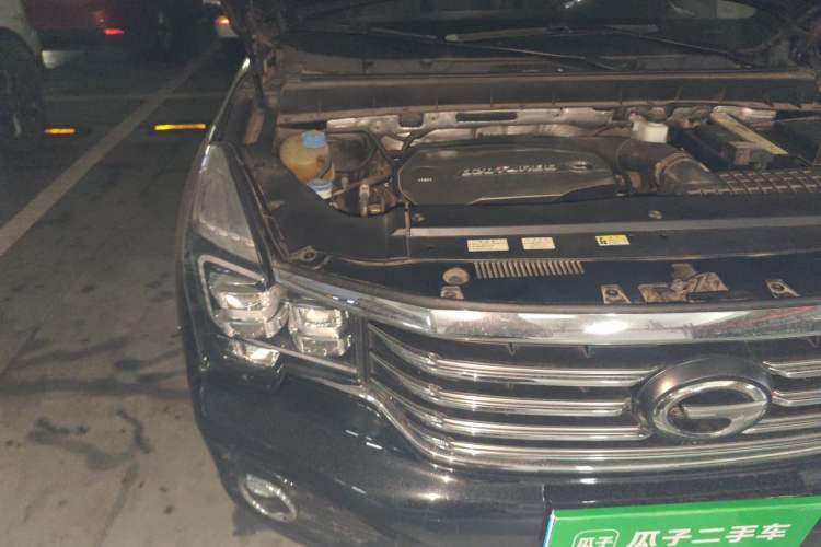 Used GAC Trumpchi GS7 2017 320T Two-Wheel-Drive Luxury Smart Connectivity Model Engine Bay Right