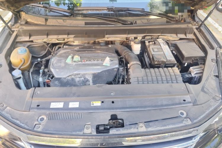 Used GAC Trumpchi GS7 2017 320T Two-Wheel-Drive Luxury Smart Connectivity Model Engine Bay
