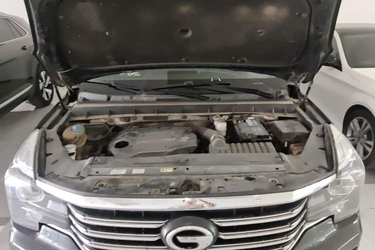 Used GAC Trumpchi GS7 2017 280T Two-Wheel Drive Luxury Model Engine Bay