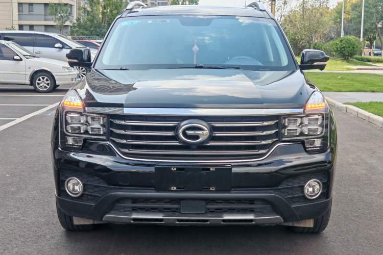 Used GAC Trumpchi GS7 2017 320T Two-Wheel-Drive Luxury Smart Connectivity Model Exterior 1