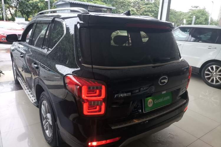 Used GAC Trumpchi GS7 2017 280T Two-Wheel Drive Luxury Model Exterior 2
