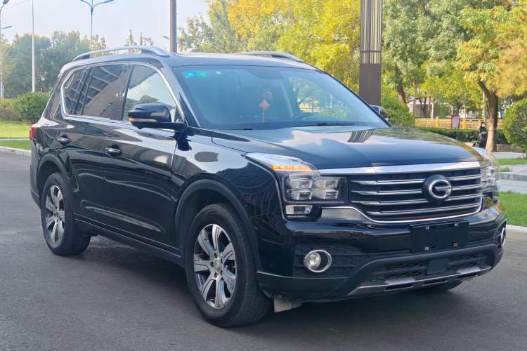 Used GAC Trumpchi GS7 2017 320T Two-Wheel-Drive Luxury Smart Connectivity Model Exterior 2