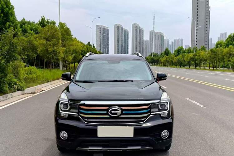 Used GAC Trumpchi GS7 2017 280T Two-Wheel Drive Luxury Model Exterior 2