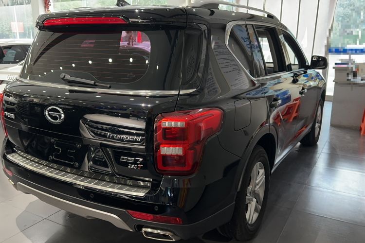 Used GAC Trumpchi GS7 2017 280T Two-Wheel Drive Luxury Model Exterior 2