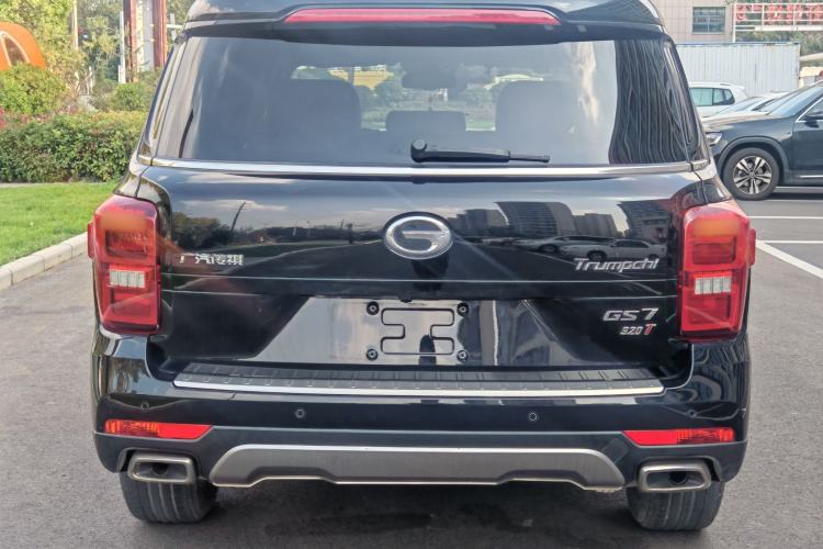Used GAC Trumpchi GS7 2017 320T Two-Wheel-Drive Luxury Smart Connectivity Model Exterior 3
