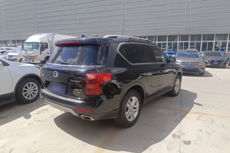 Used GAC Trumpchi GS7 2017 280T Two-Wheel Drive Luxury Model Exterior 3