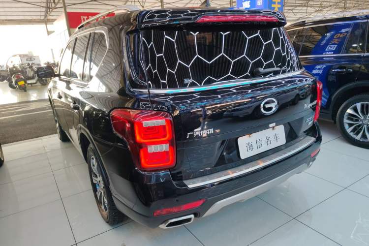 Used GAC Trumpchi GS7 2017 320T Two-Wheel-Drive Luxury Smart Connectivity Model Exterior 3