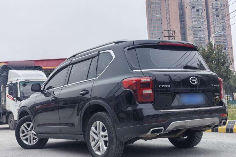 Used GAC Trumpchi GS7 2017 280T Two-Wheel Drive Luxury Model Exterior 4