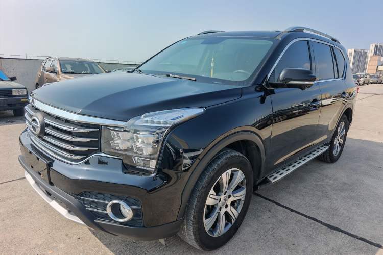 Used GAC Trumpchi GS7 2017 320T Two-Wheel-Drive Luxury Smart Connectivity Model Exterior 4