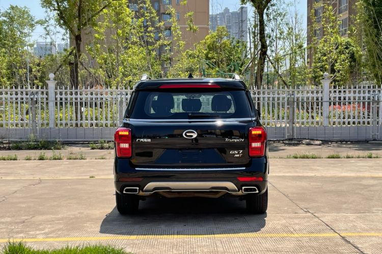 Used GAC Trumpchi GS7 2017 280T Two-Wheel Drive Luxury Model Exterior 5