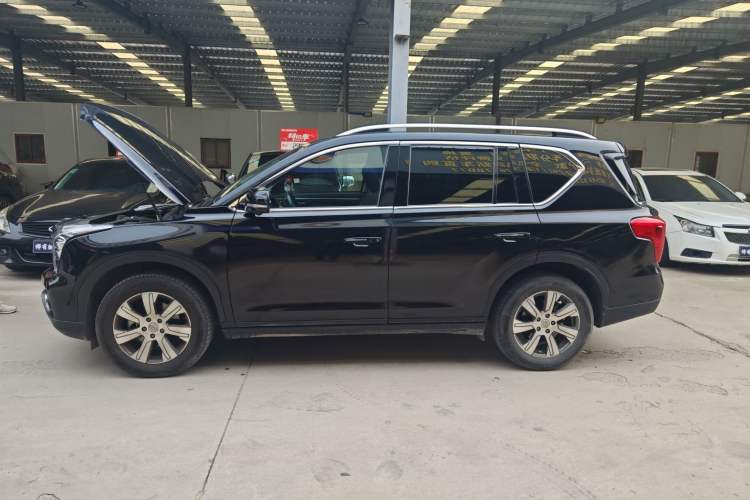 Used GAC Trumpchi GS7 2017 320T Two-Wheel-Drive Luxury Smart Connectivity Model Exterior 5