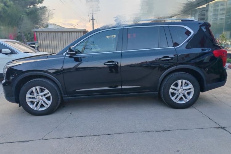 Used GAC Trumpchi GS7 2017 280T Two-Wheel Drive Luxury Model Exterior 5