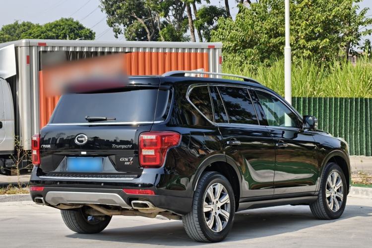 Used GAC Trumpchi GS7 2017 320T Two-Wheel-Drive Luxury Smart Connectivity Model Exterior 6