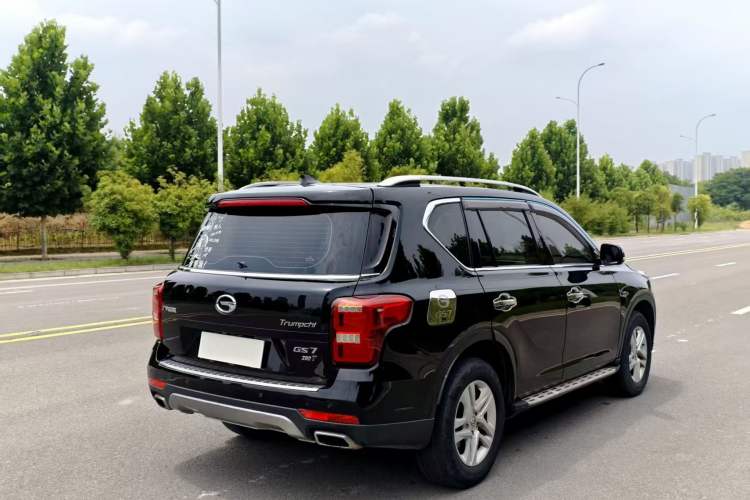 Used GAC Trumpchi GS7 2017 280T Two-Wheel Drive Luxury Model Exterior 6