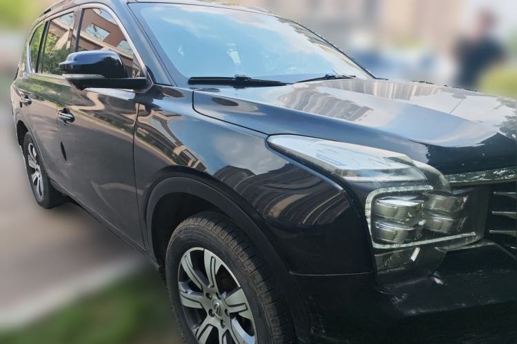 Used GAC Trumpchi GS7 2017 320T Two-Wheel-Drive Luxury Smart Connectivity Model Front Right 45 Deg