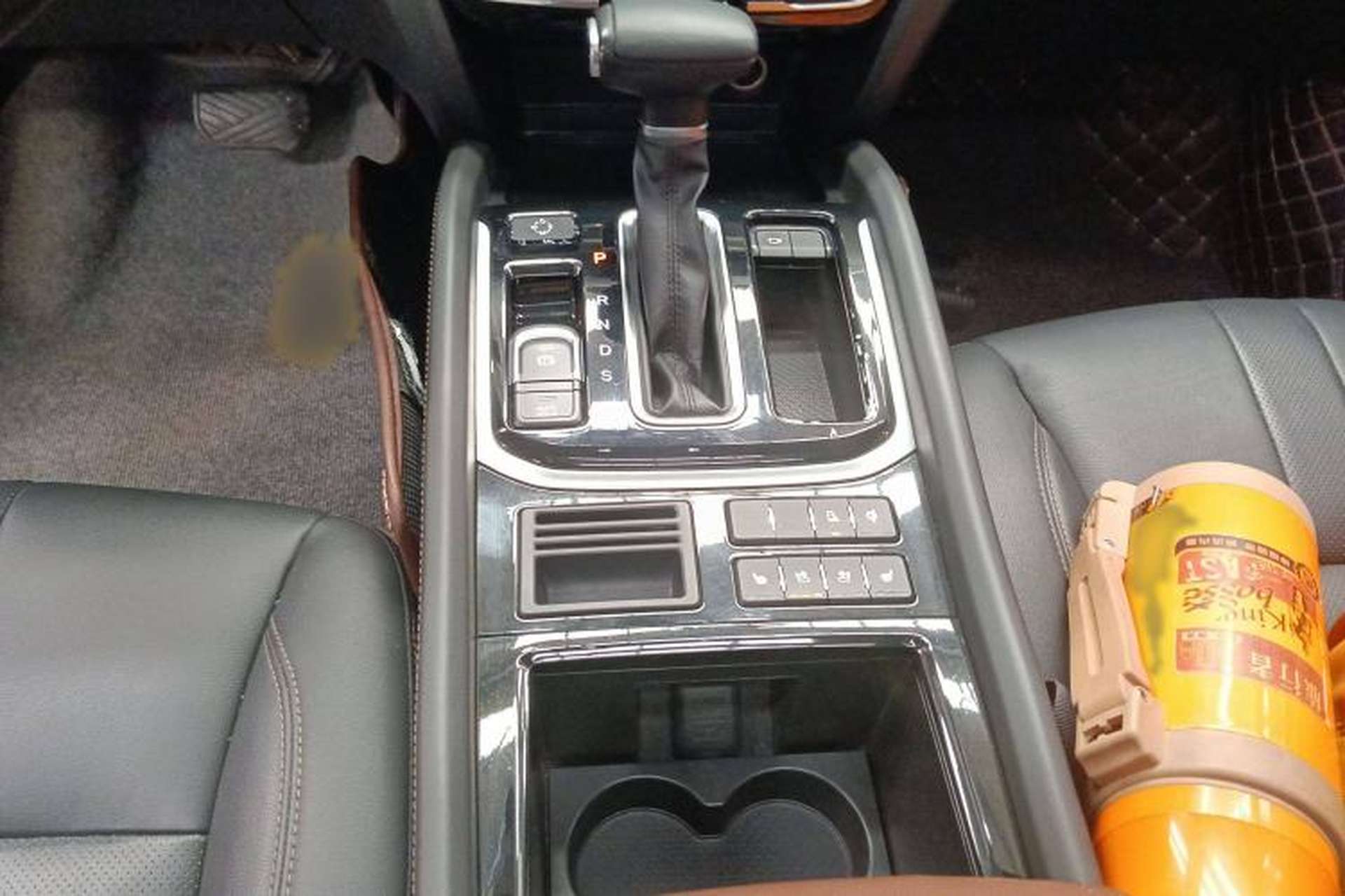 Used GAC Trumpchi GS7 2017 320T Two-Wheel-Drive Luxury Smart Connectivity Model Gear Lever