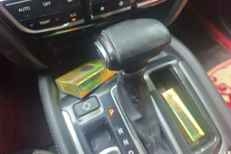 Used GAC Trumpchi GS7 2017 280T Two-Wheel Drive Luxury Model Gear Lever
