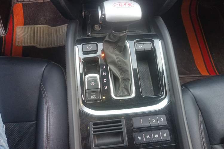 Used GAC Trumpchi GS7 2017 320T Two-Wheel-Drive Luxury Smart Connectivity Model Gear Lever
