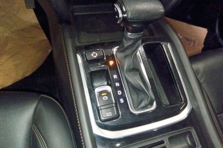 Used GAC Trumpchi GS7 2017 280T Two-Wheel Drive Luxury Model Gear Lever